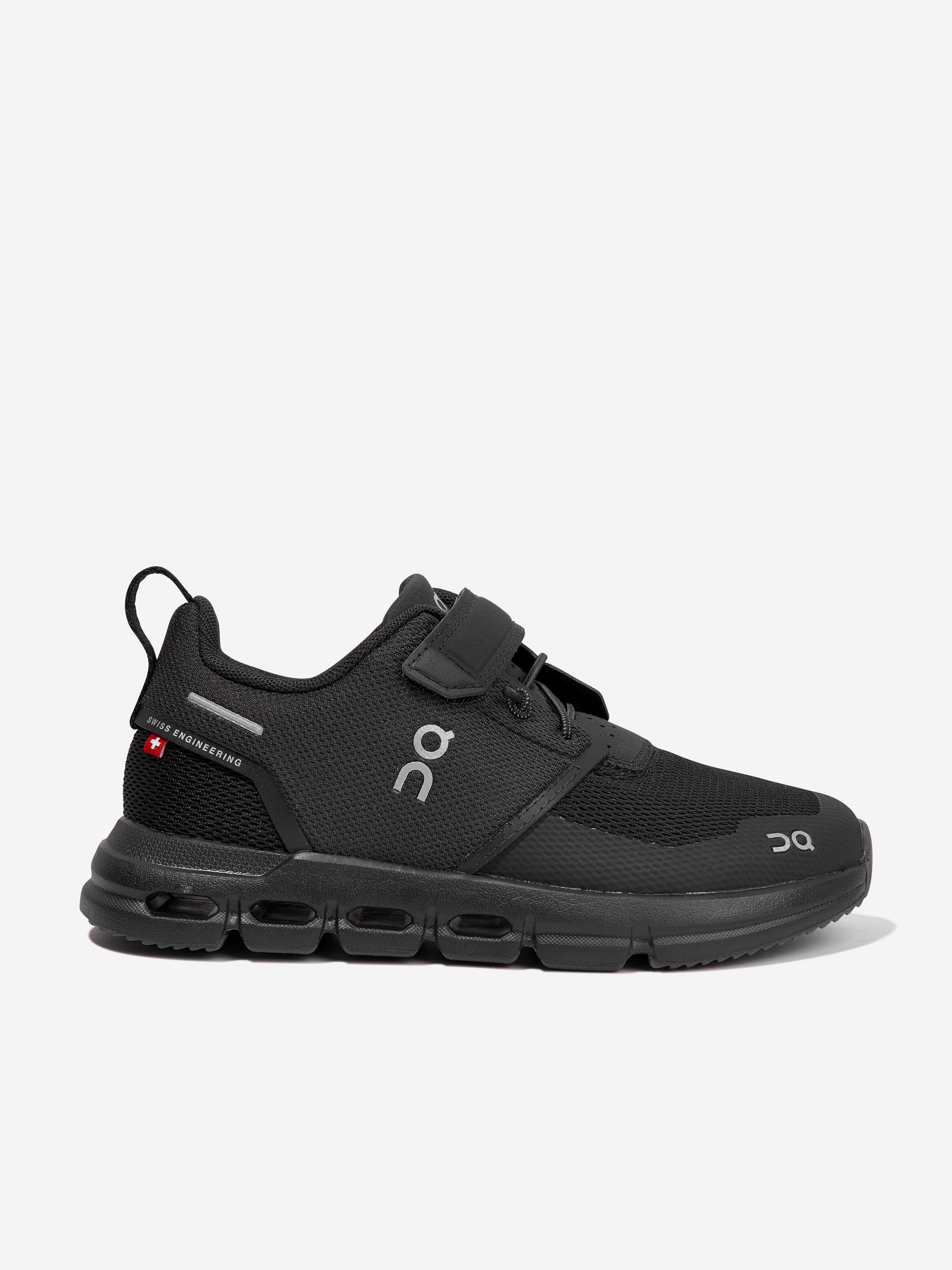 On Running Kids Cloud Play Trainers in Black Cheap Sale 100% Authentic