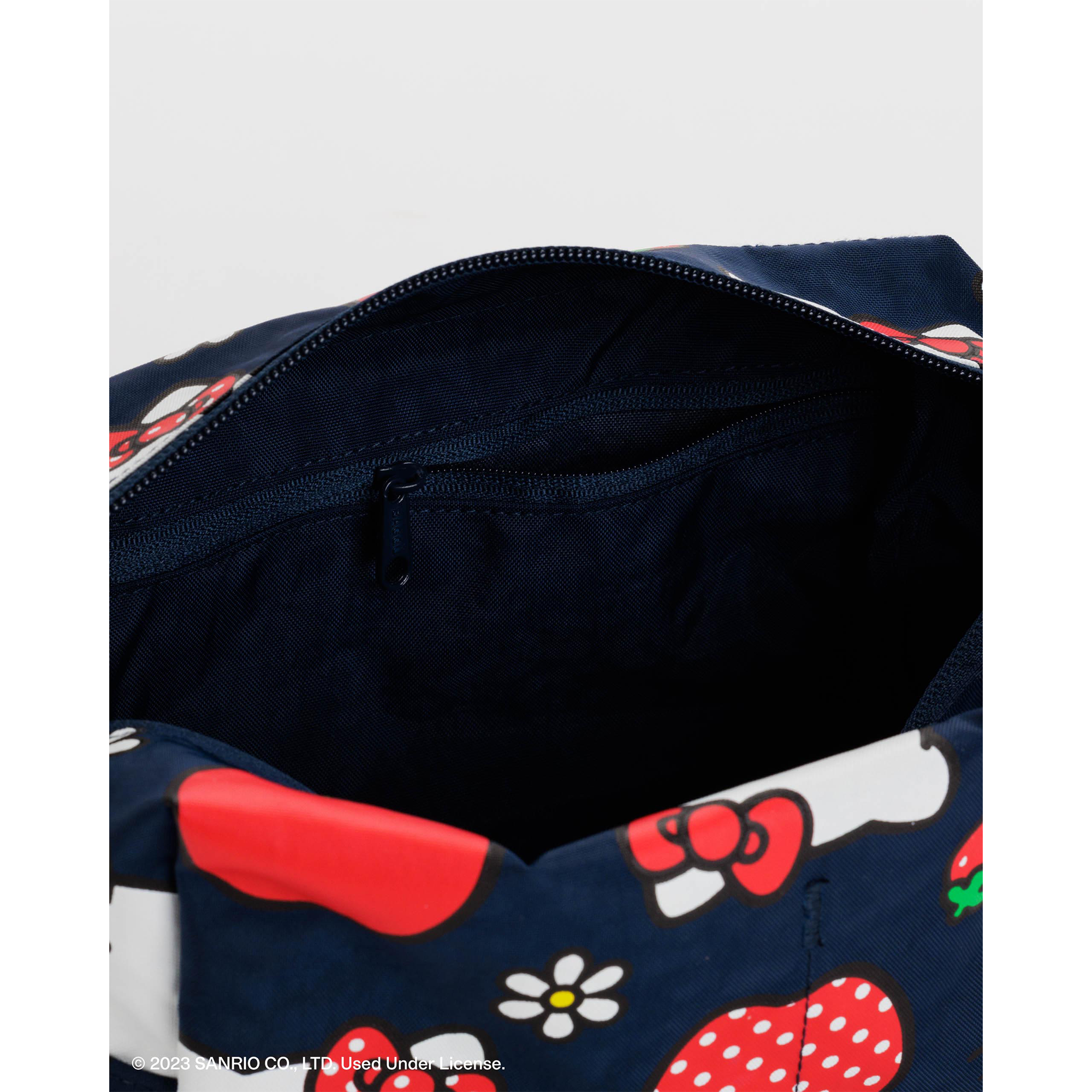Hello Kitty x Baggu Dopp Kit (Apples) Cheap Pice Cost