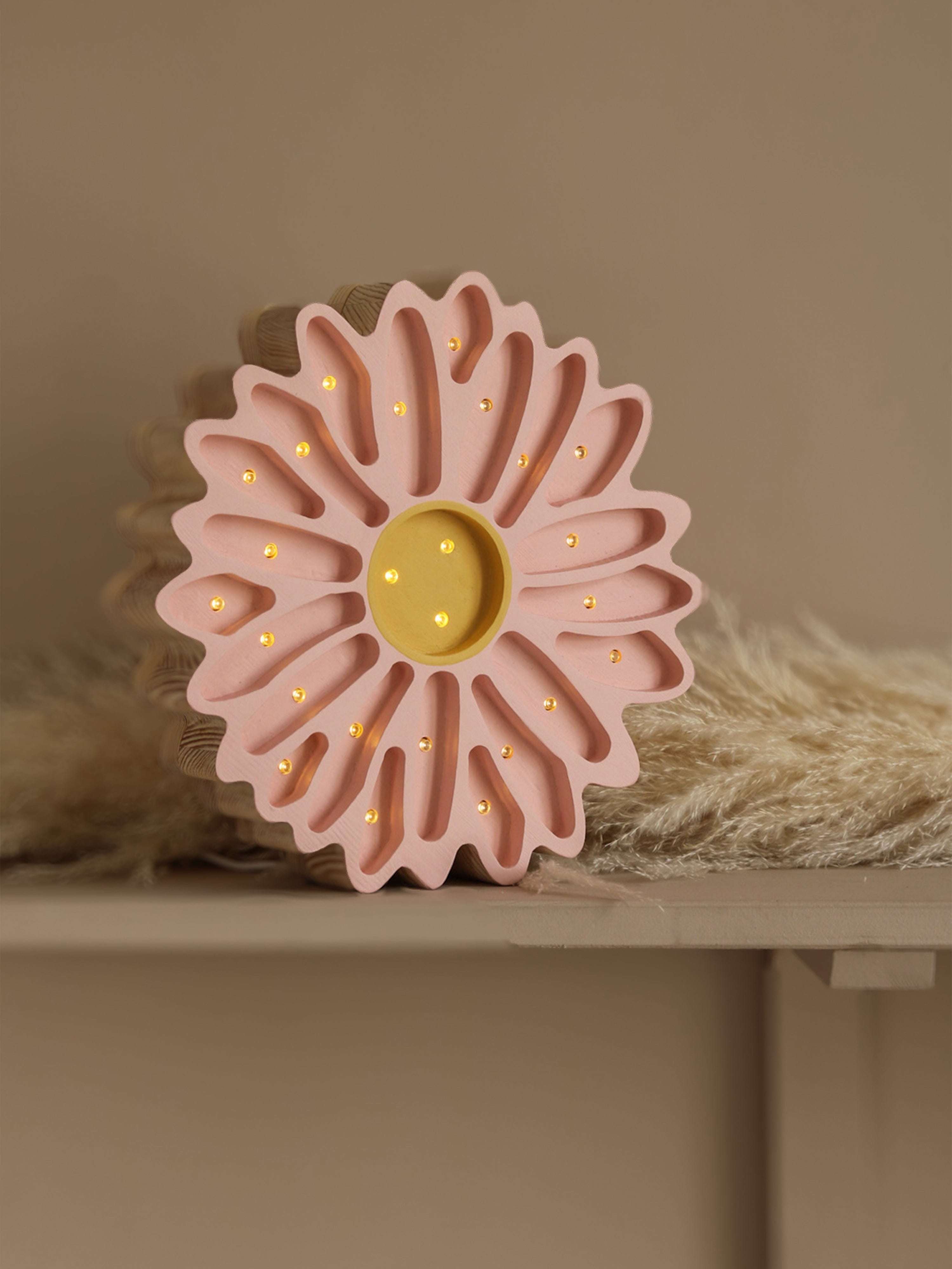 Little Lights Daisy Lamp in Pink (26.5x26.6x5.5cm) Discount Fashionable