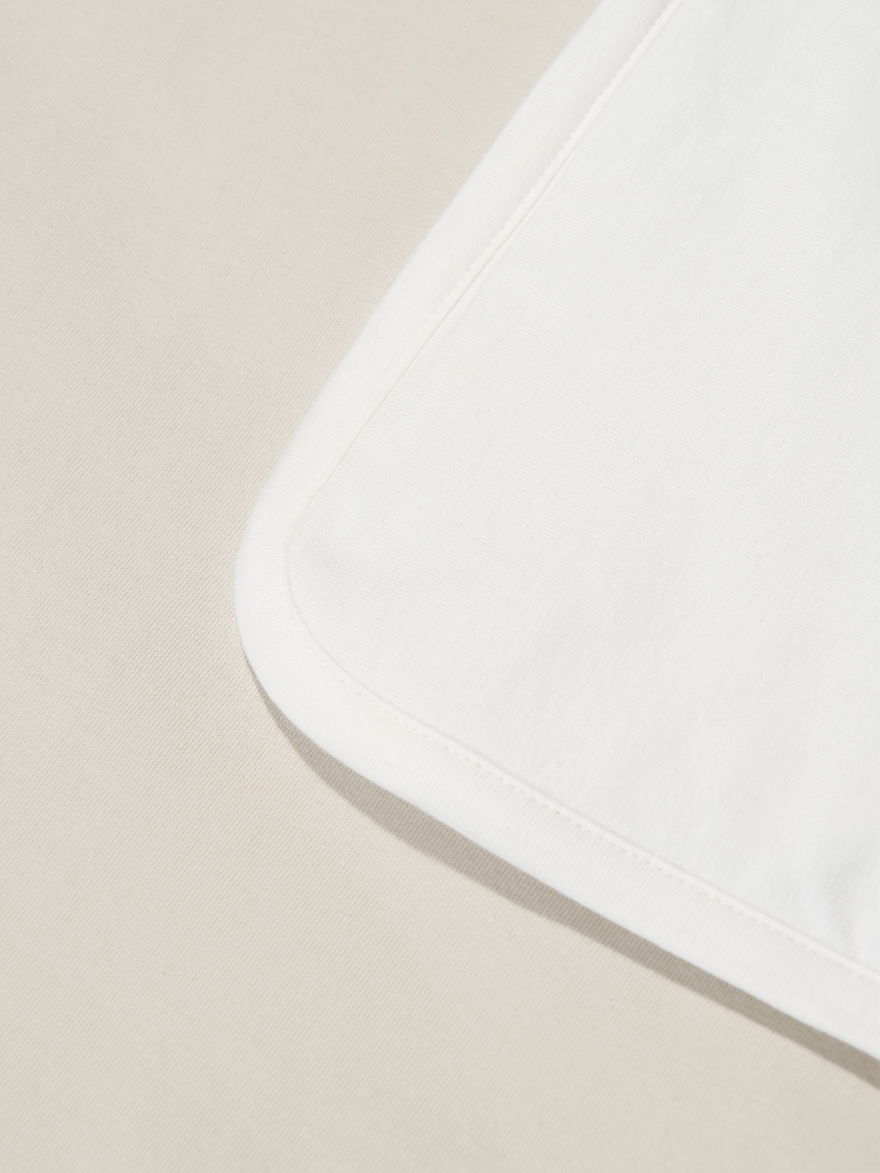 Fendi Baby Tonal Logo Blanket in Beige Outlet Nicekicks