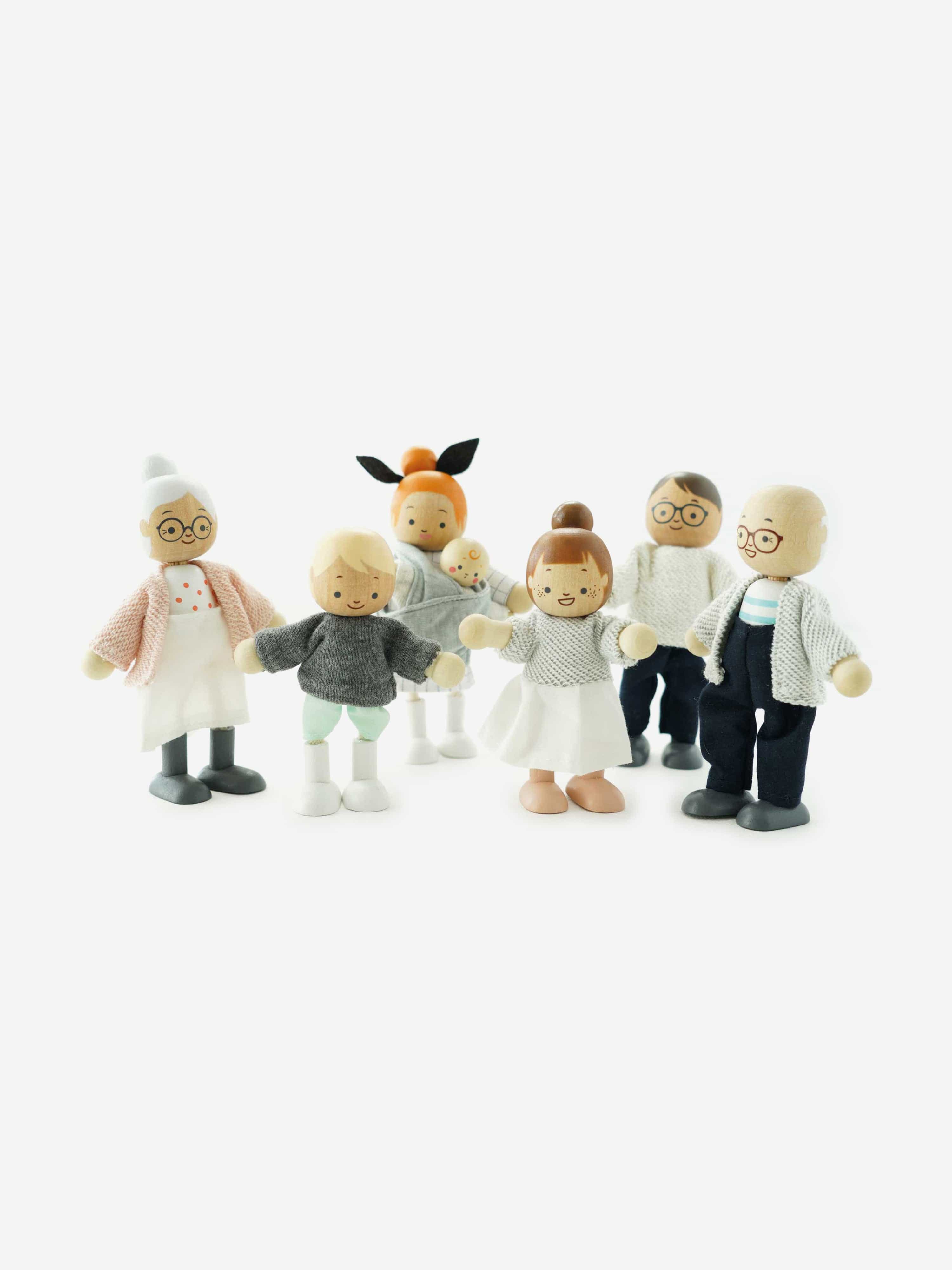 Dolls House Family-7 Piece (12CM approx) Cheap Sale Manchester