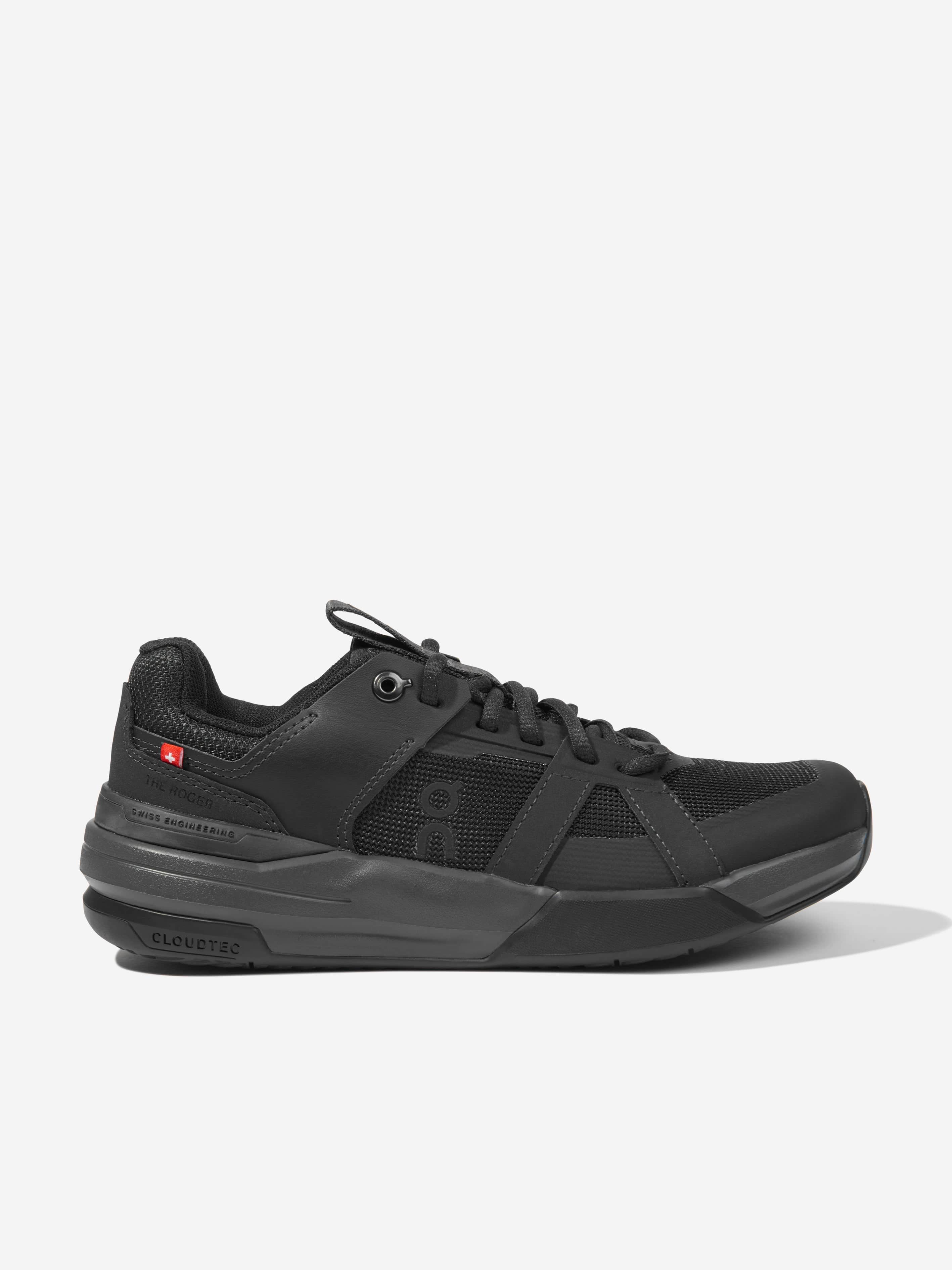 On Running Kids The Roger CH Pro Youth Trainers in Black Cheap Affordable