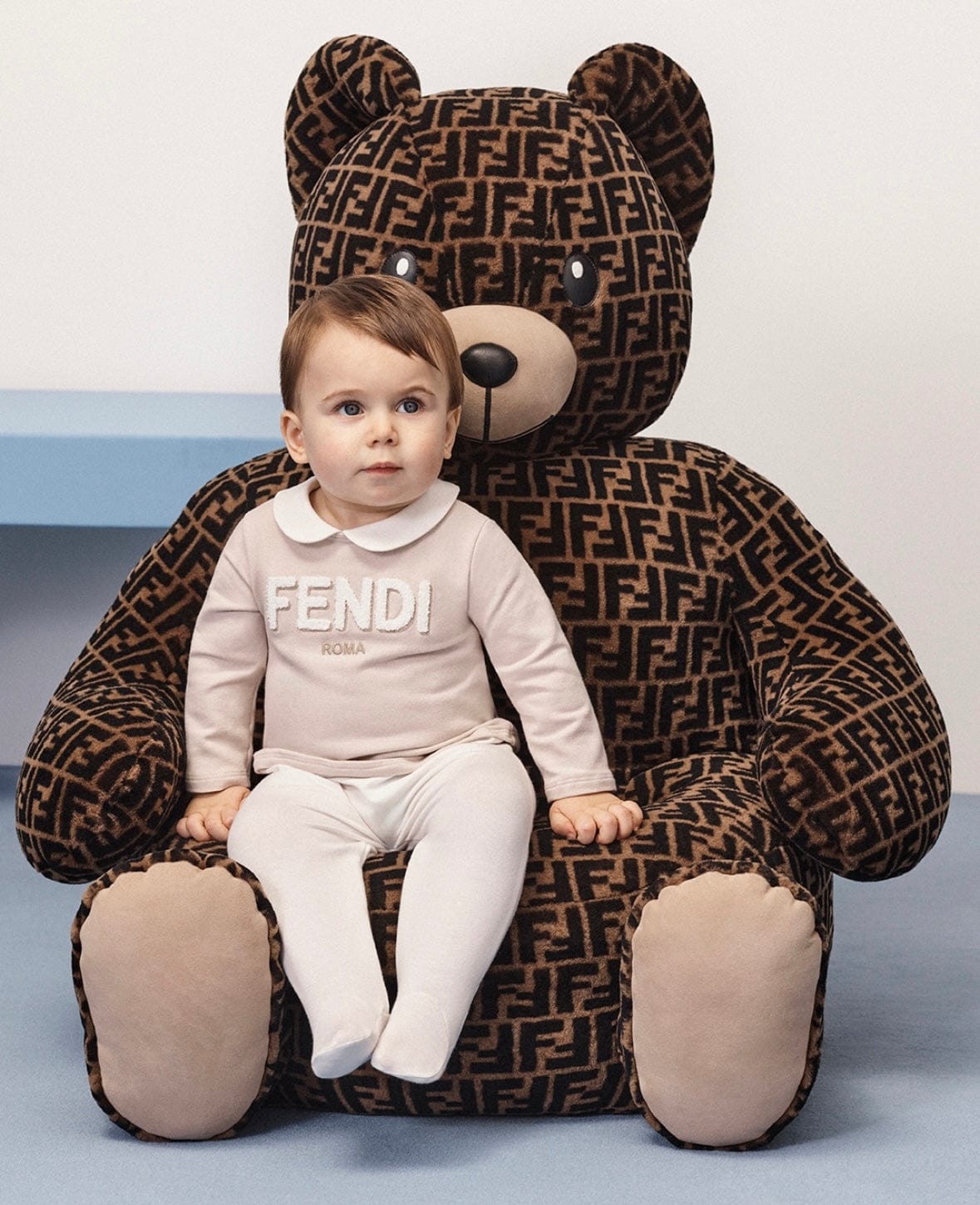 Fendi Baby Logo Babygrow Gift Set in Beige Cheap From China