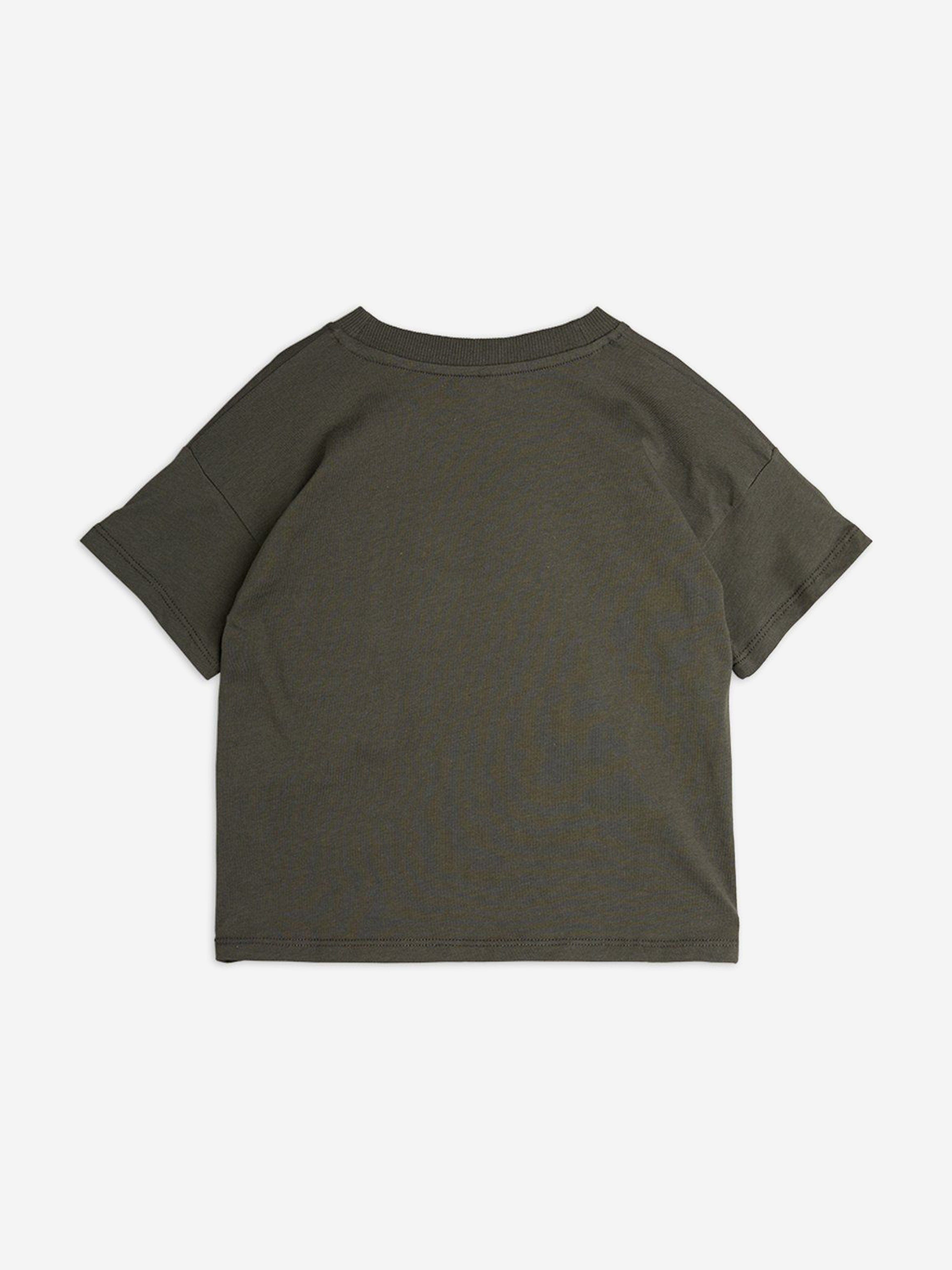 Girls Arrowed Heart Embroidered T-Shirt in Black Clearance 2025